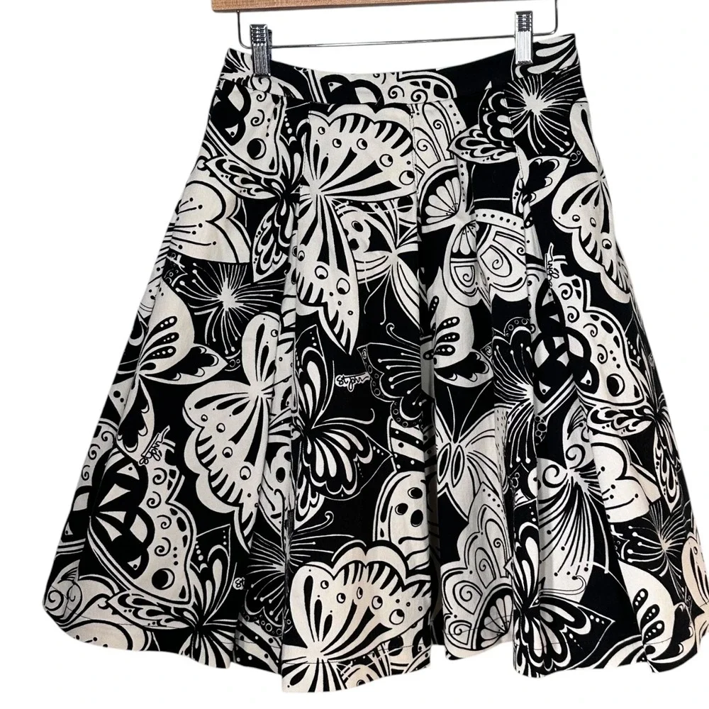 St.‎ John Sport Skater Pleated A Line Skirt AOP Butterfly Print Statement